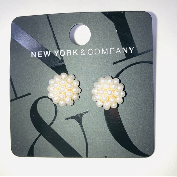 Beaded Cluster Post Earrings - Picture 2 of 3